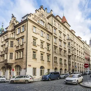 Ostello Hlávkova, Praga