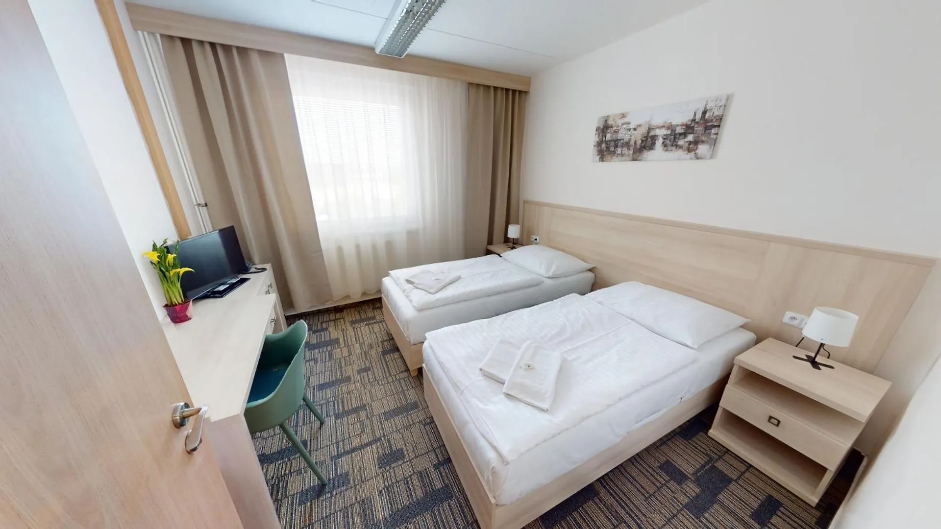 Volha Hostel Prague Czech Republic